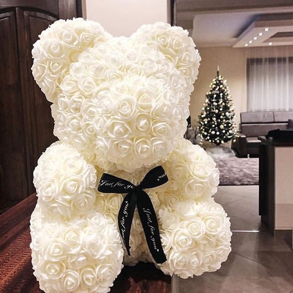 Meet your Posher, Estefany - Picture 1 of 1